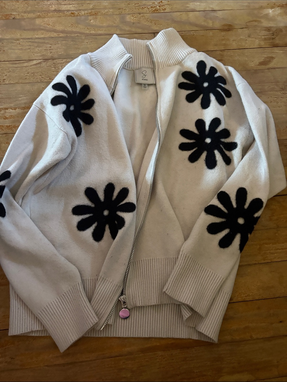 Sioni Cream Zip Cardigan with Black Floral Motif